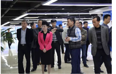 17日,南平市順昌縣縣長余向紅帶領順昌縣有關部門負責人,到豐澤對接扶貧開發工作